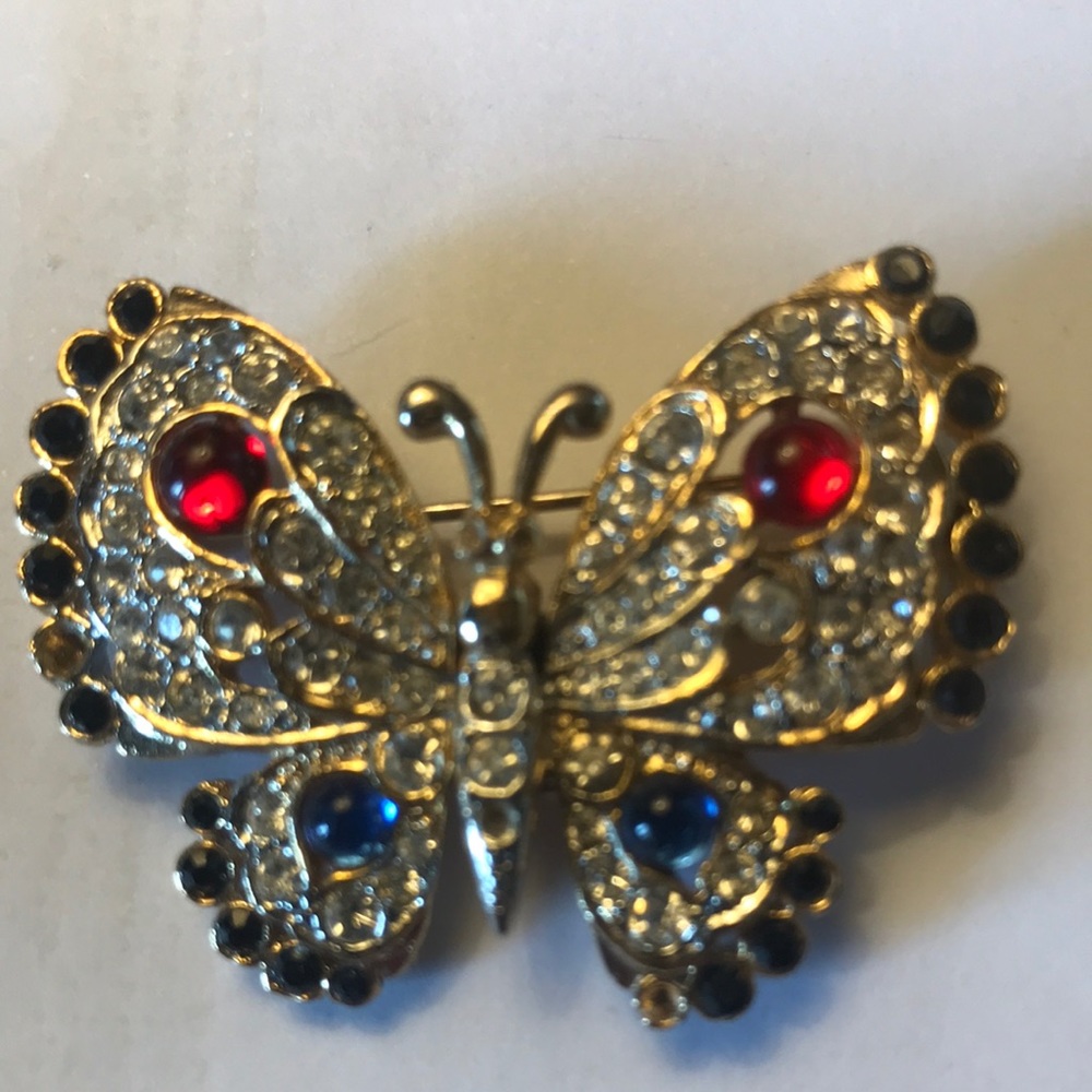 Brooch